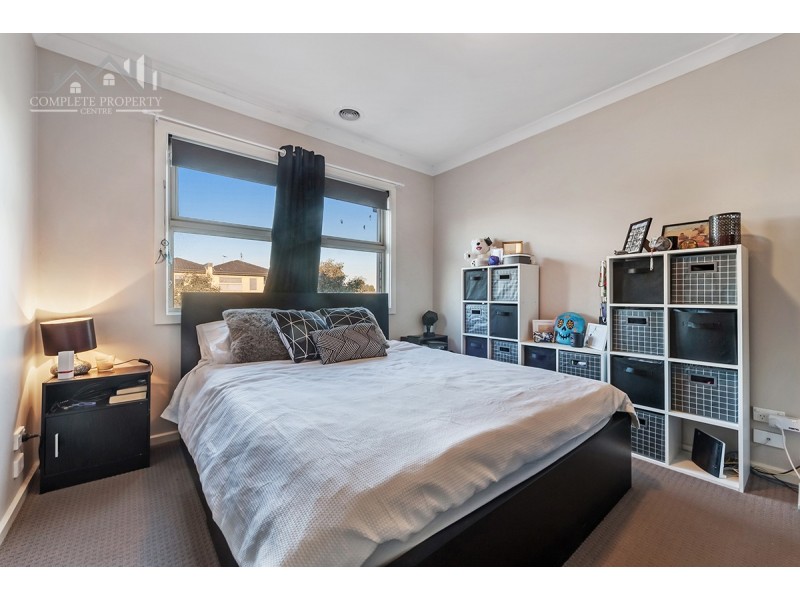 17 Ravenwoods Way, Craigieburn VIC 3064