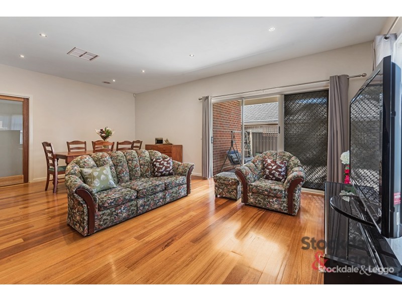 6 Wattletree Street, Craigieburn VIC 3064