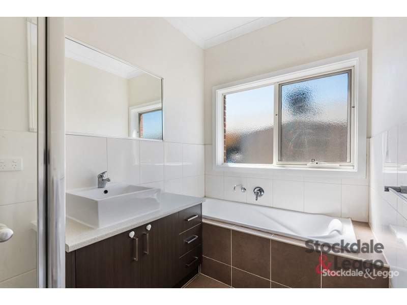 6 Wattletree Street, Craigieburn VIC 3064