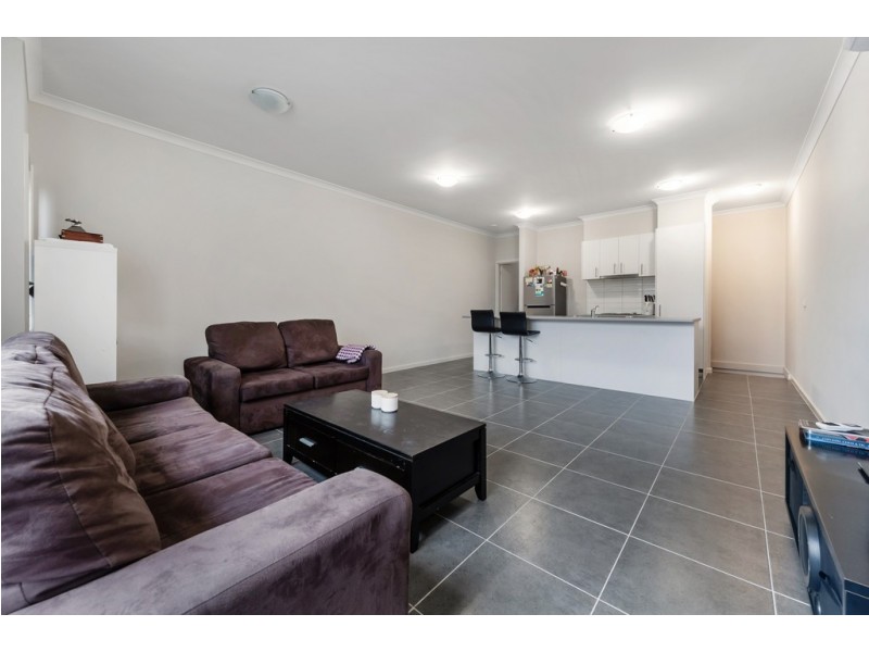 26/64 Escapade Blvd, Craigieburn VIC 3064