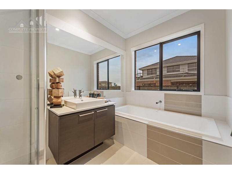 19 Canal Way, Craigieburn VIC 3064