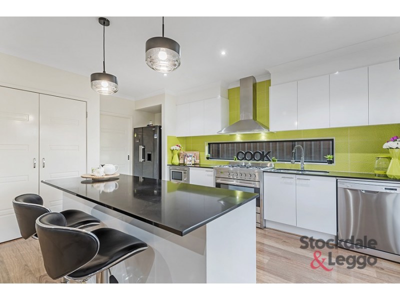 3 Nethercote Street, Craigieburn VIC 3064