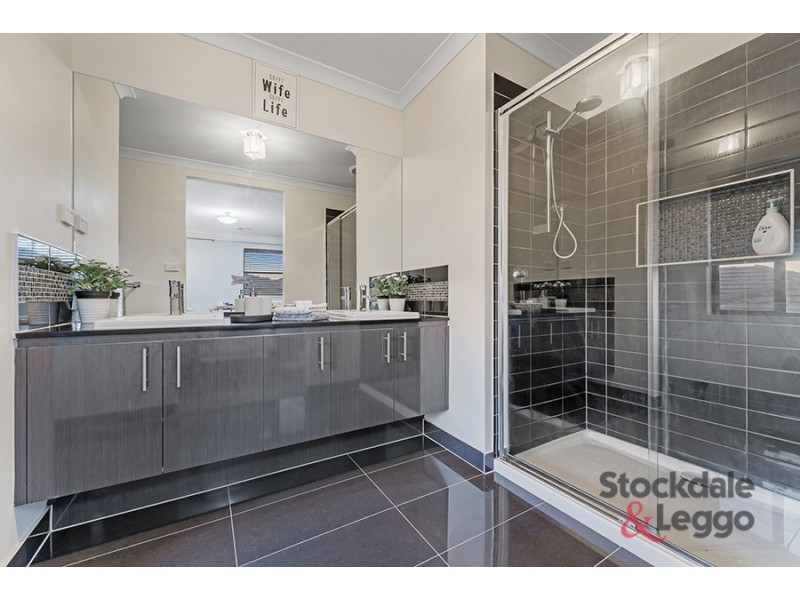 3 Nethercote Street, Craigieburn VIC 3064
