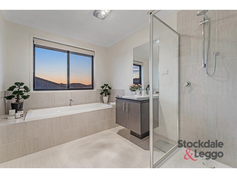 3 Nethercote Street, Craigieburn VIC 3064