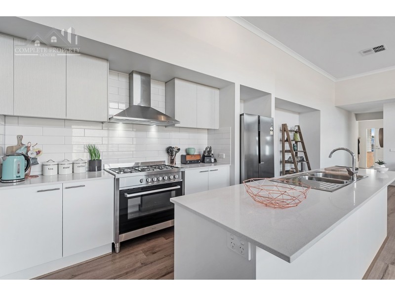 11 Yattarna Court, Broadford VIC 3658