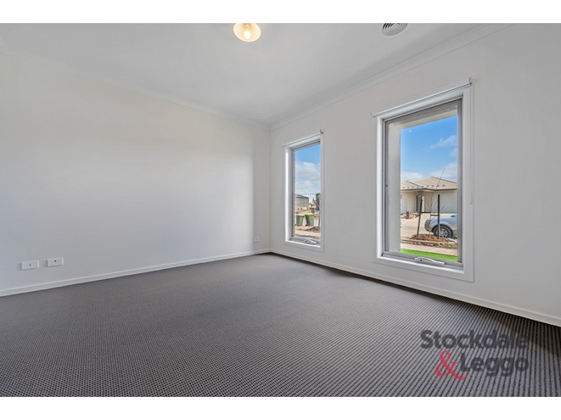 29 Latchford Drive, Mickleham VIC 3064