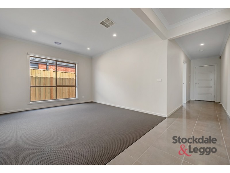 29 Latchford Drive, Mickleham VIC 3064