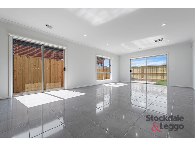 29 Latchford Drive, Mickleham VIC 3064