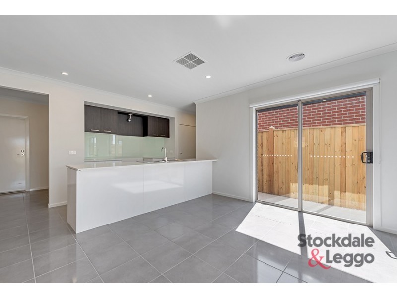 29 Latchford Drive, Mickleham VIC 3064