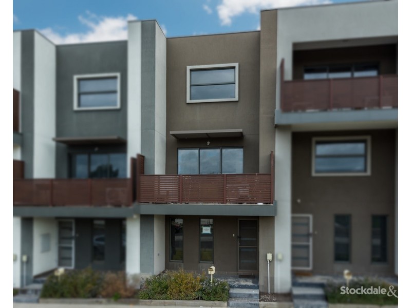 27 Baltrum Drive, Wollert VIC 3750