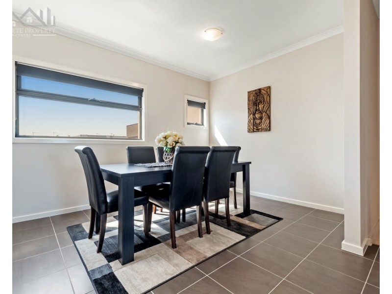 27 Baltrum Drive, Wollert VIC 3750