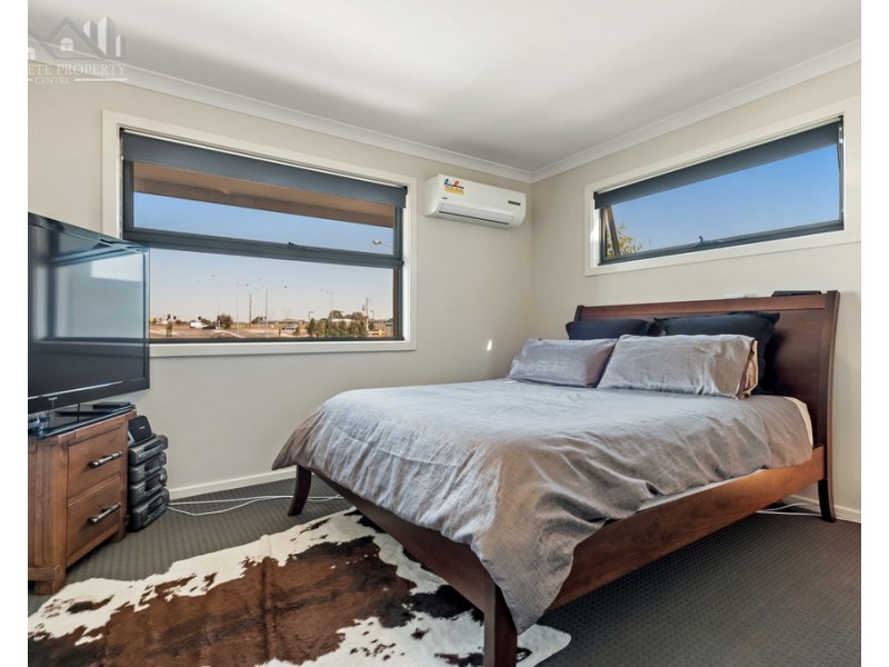 27 Baltrum Drive, Wollert VIC 3750