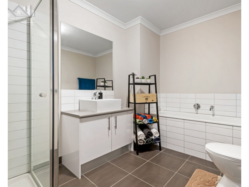 27 Baltrum Drive, Wollert VIC 3750