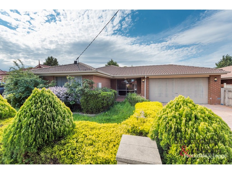 67 Yarcombe Crescent, Craigieburn VIC 3064