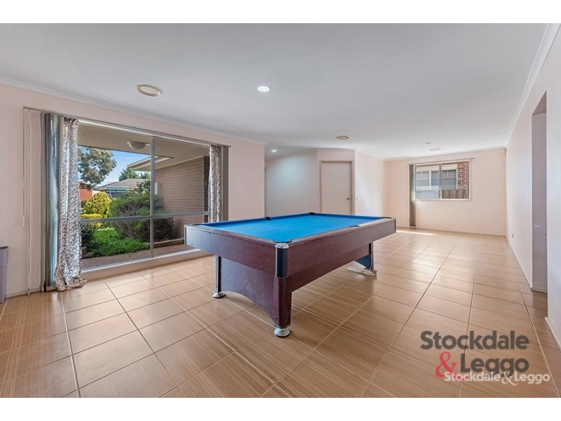 67 Yarcombe Crescent, Craigieburn VIC 3064