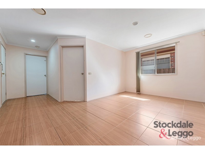 67 Yarcombe Crescent, Craigieburn VIC 3064