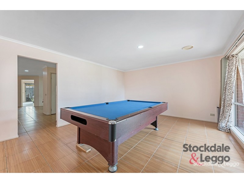 67 Yarcombe Crescent, Craigieburn VIC 3064