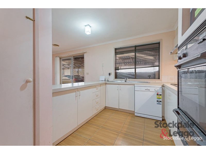 67 Yarcombe Crescent, Craigieburn VIC 3064