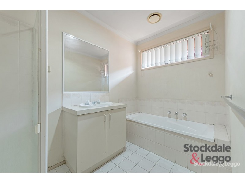 67 Yarcombe Crescent, Craigieburn VIC 3064