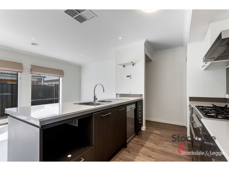 88 Bluebell Drive, Craigieburn VIC 3064