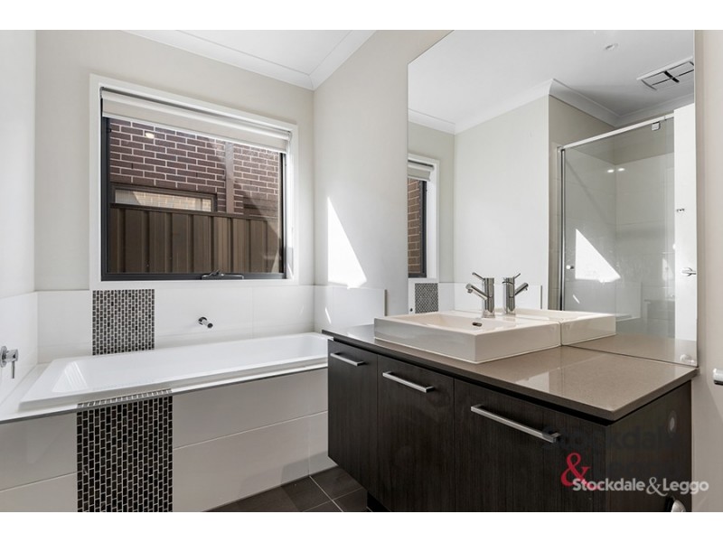 88 Bluebell Drive, Craigieburn VIC 3064