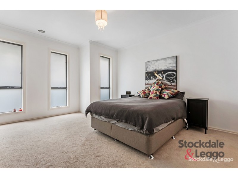 7 Meadow Street, Craigieburn VIC 3064
