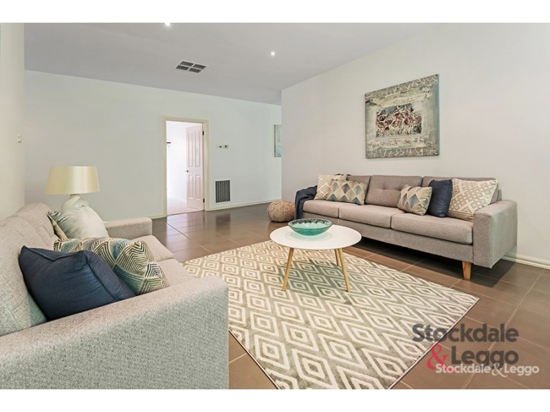 7 Meadow Street, Craigieburn VIC 3064