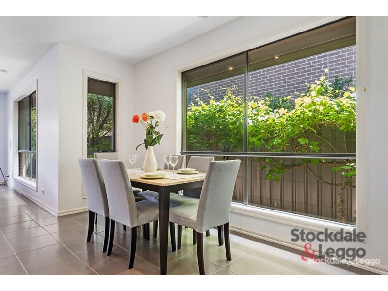 7 Meadow Street, Craigieburn VIC 3064