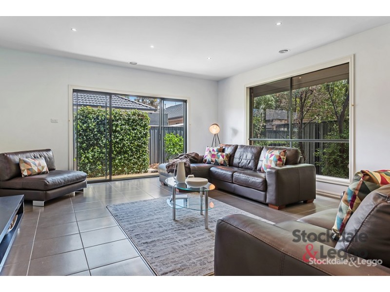 7 Meadow Street, Craigieburn VIC 3064