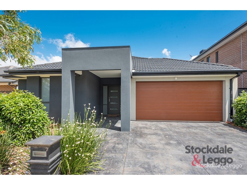 7 Meadow Street, Craigieburn VIC 3064