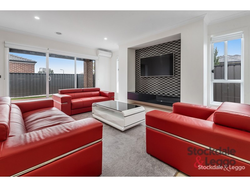 59 Peppertree Parade, Craigieburn VIC 3064