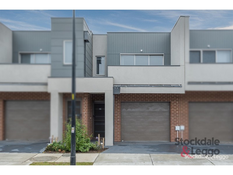 39 / 64 Escapade Blvd, Craigieburn VIC 3064