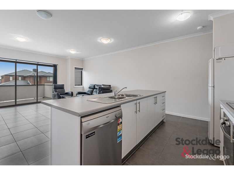 39 / 64 Escapade Blvd, Craigieburn VIC 3064