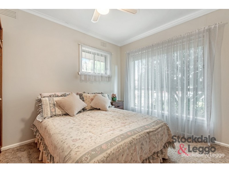 27 Field Street, Craigieburn VIC 3064