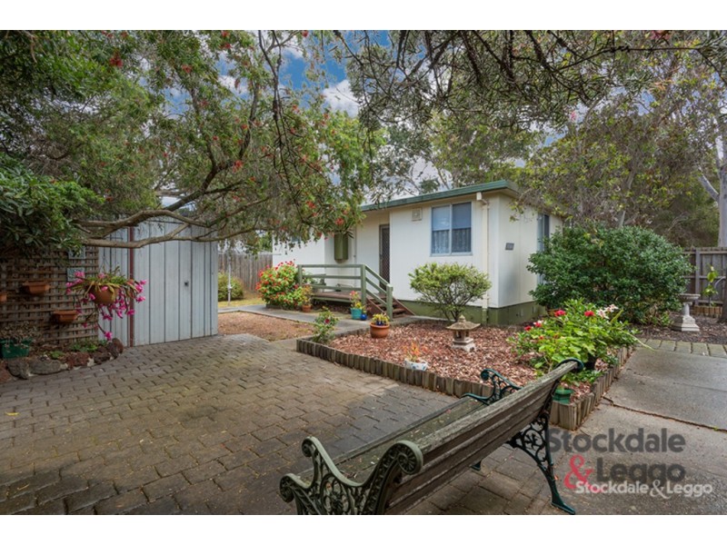 27 Field Street, Craigieburn VIC 3064