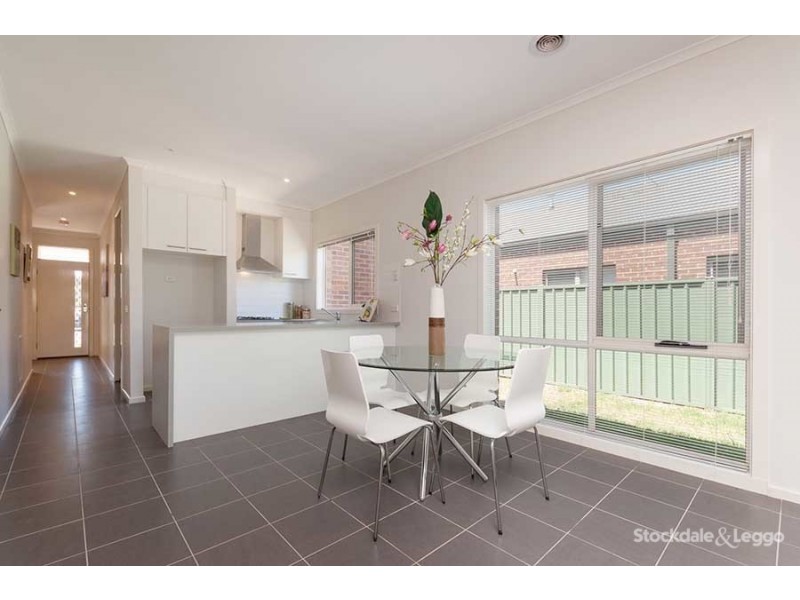 5 Basingstoke Retreat, Craigieburn VIC 3064