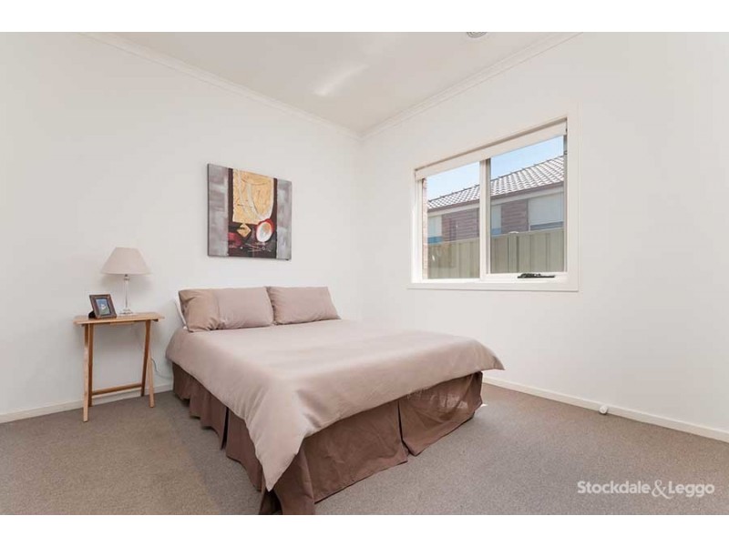 5 Basingstoke Retreat, Craigieburn VIC 3064