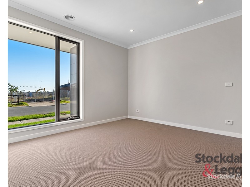 17 Mottlecah Circuit, Craigieburn VIC 3064