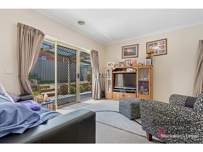 23 Elsternwick Way, Craigieburn VIC 3064