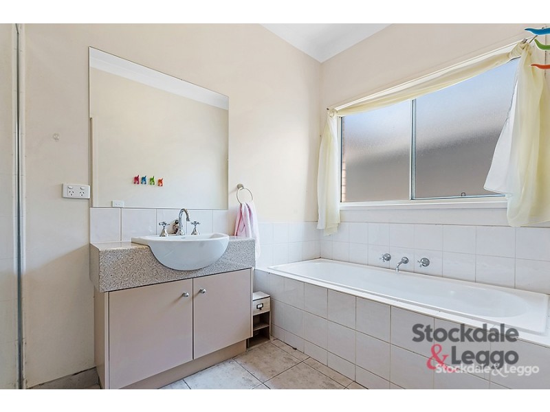 23 Elsternwick Way, Craigieburn VIC 3064