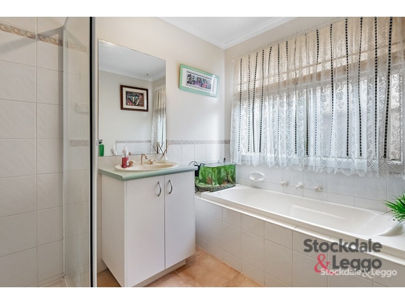 23 Parramatta Walk, Craigieburn VIC 3064
