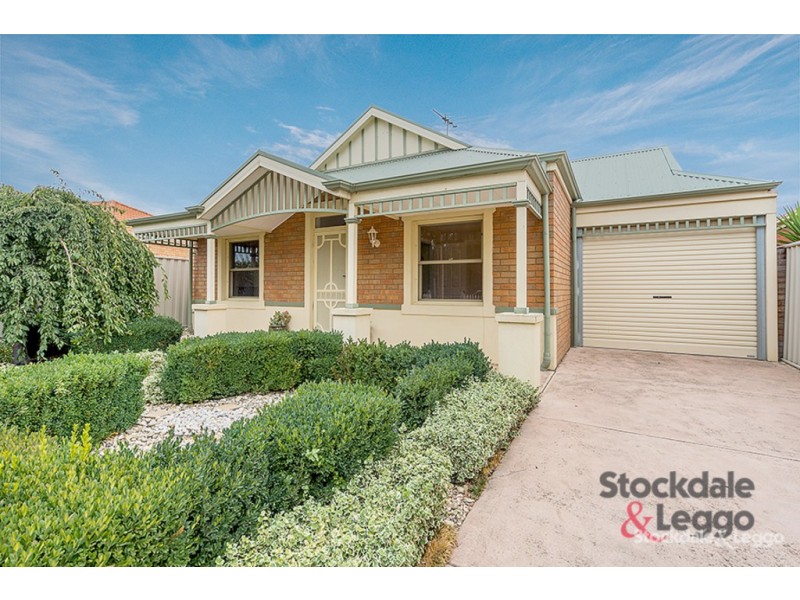 5 Parkstone View, Craigieburn VIC 3064