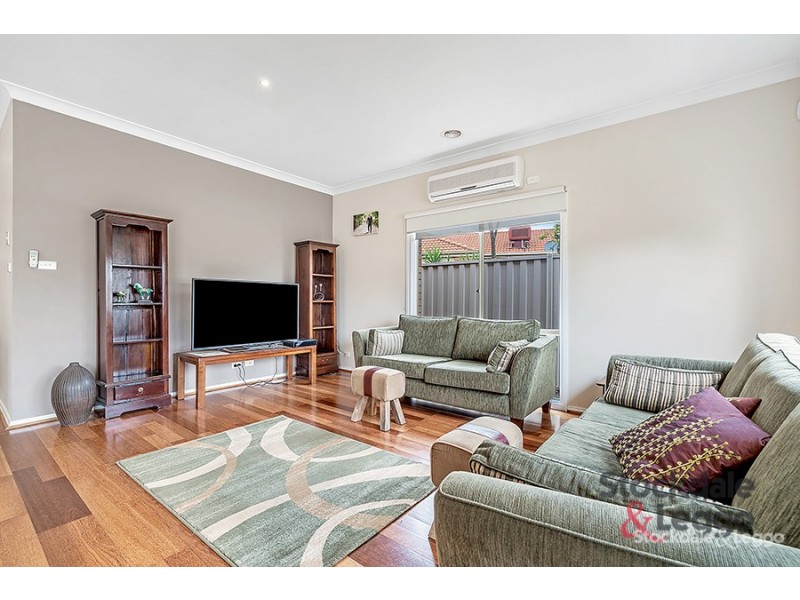 5 Parkstone View, Craigieburn VIC 3064