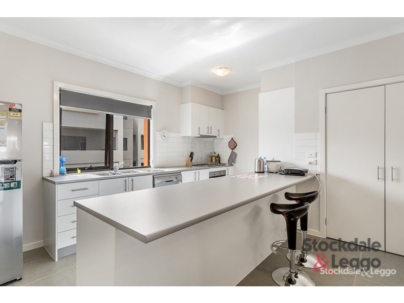 51 / 1-15 Beddison Road, Craigieburn VIC 3064