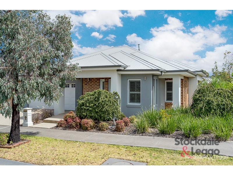 10 Waterway Street, Craigieburn VIC 3064