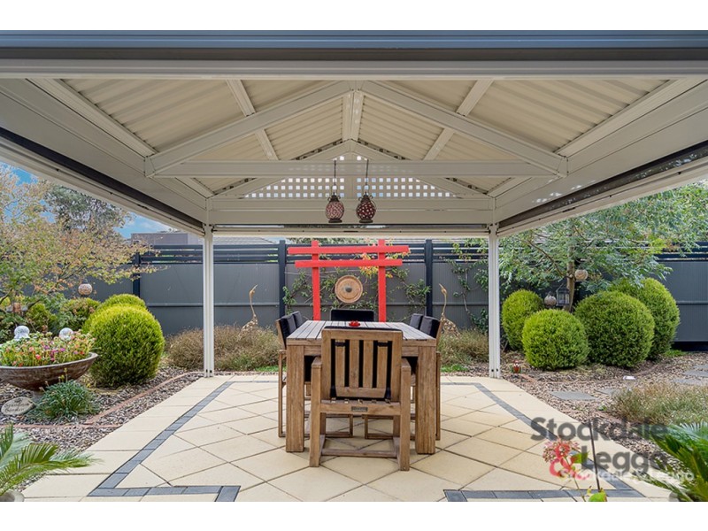 10 Waterway Street, Craigieburn VIC 3064