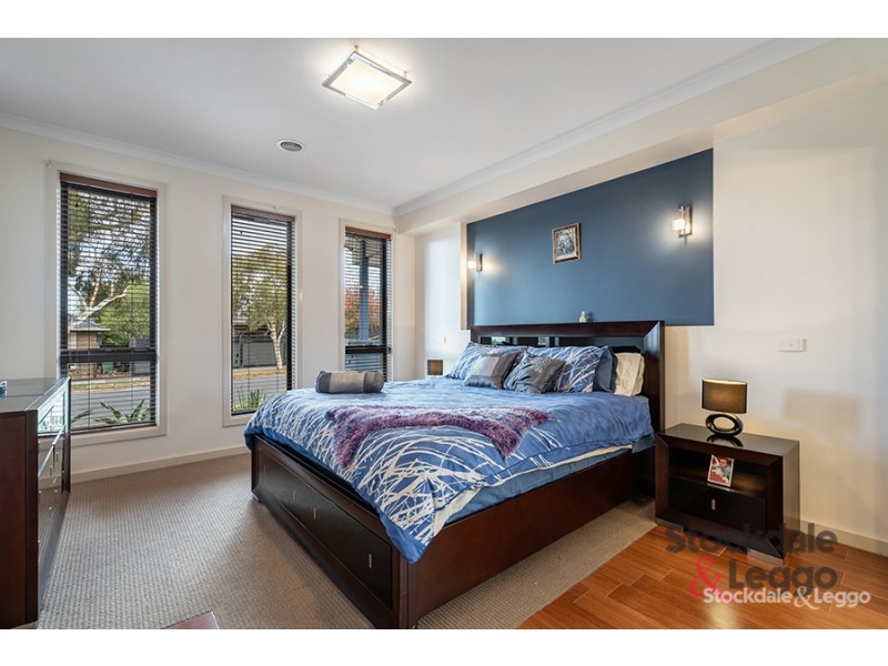 5 Nottingham Close, Craigieburn VIC 3064