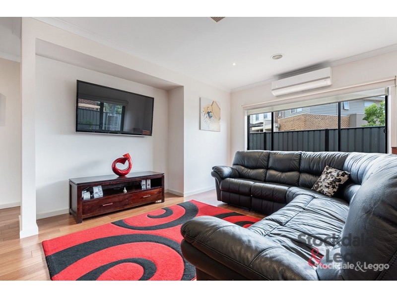 5 Nottingham Close, Craigieburn VIC 3064