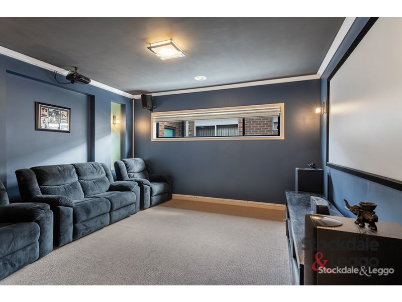 5 Nottingham Close, Craigieburn VIC 3064