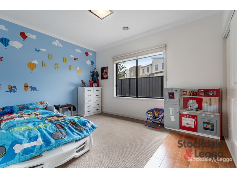 5 Nottingham Close, Craigieburn VIC 3064